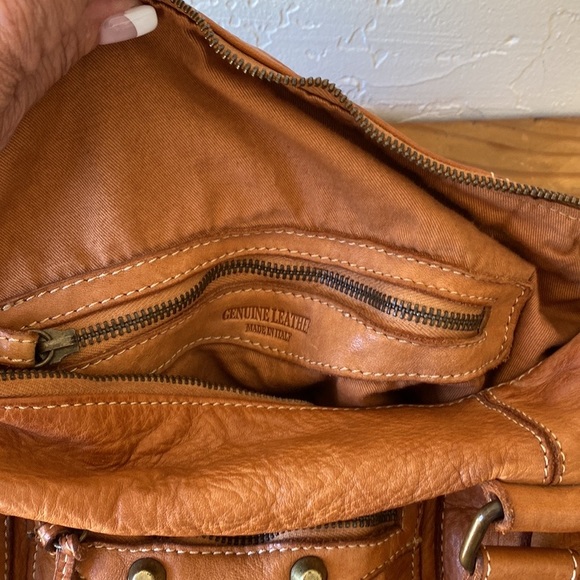 ๐ BEAUTIFULLY BOHO LEATHER CROSSBODY BAG โผ๏ธ - Picture 8 of 14